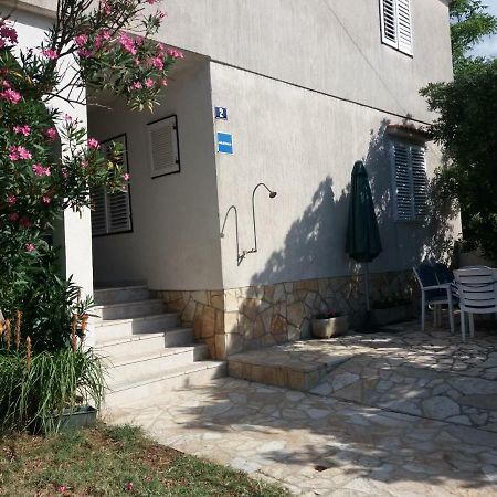 Apartman Nona Povljana Εξωτερικό φωτογραφία