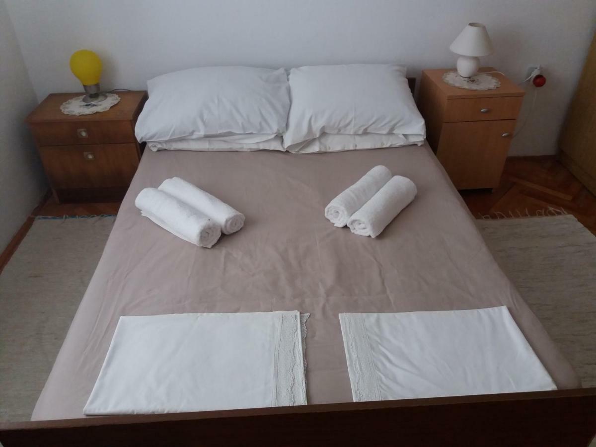 Apartman Nona Povljana Εξωτερικό φωτογραφία