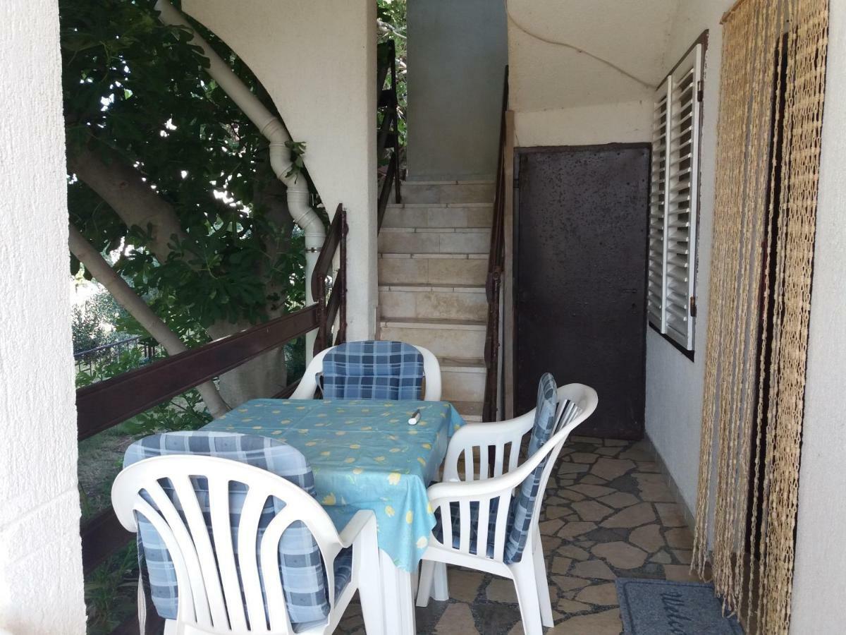 Apartman Nona Povljana Εξωτερικό φωτογραφία